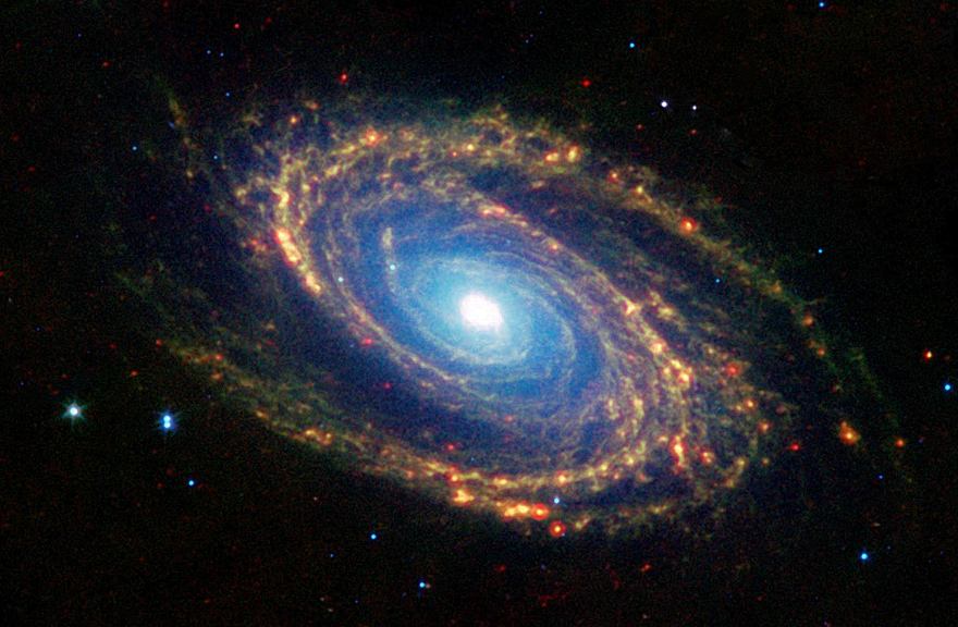 яркая вспышка сверхмассивной чёрной дыры в центре галактики млечный путь