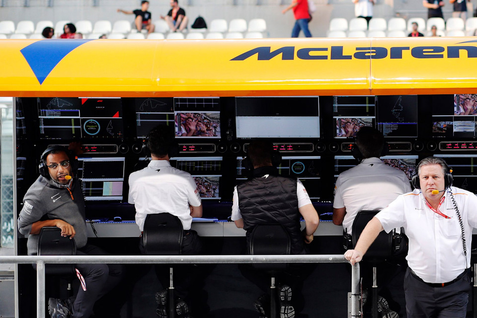 Рандип Сингх один из четырех гоночных стратегов McLaren
