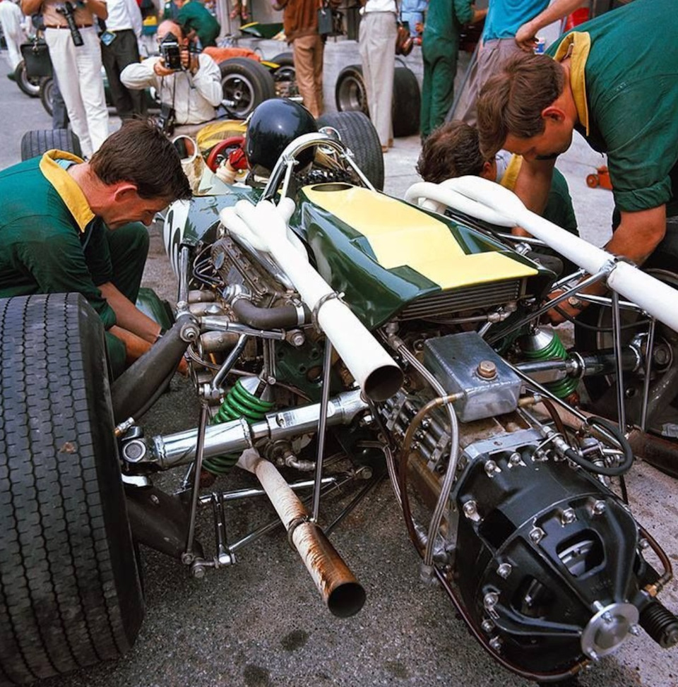 Lotus 43