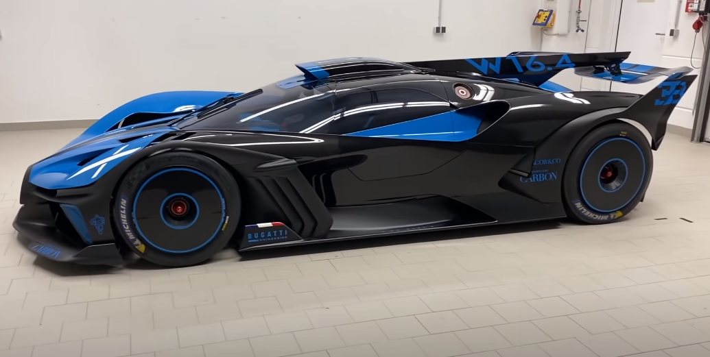 Bugatti bolide. Бугатти Болид 2020. Бугатти Болид 2020 гиперкар. Bugatti гиперкар Bolide. Бугатти Болид 2021.