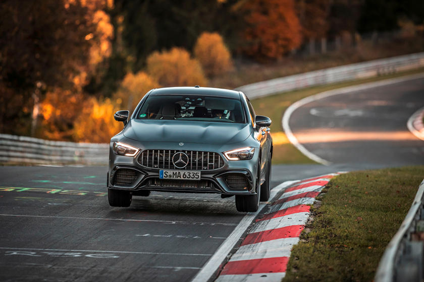 Mercedes-AMG GT 63 S 4MATIC+ фото, характеристики, цена, скорость, обзор