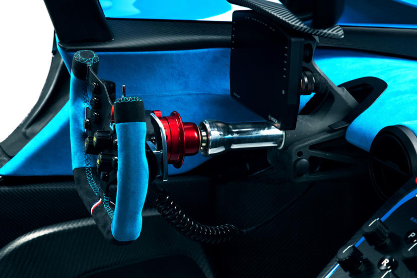 обзор Bugatti Bolide