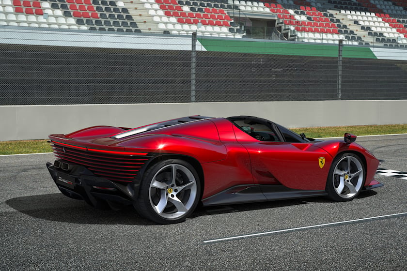 характеристики Ferrari Daytona SP3